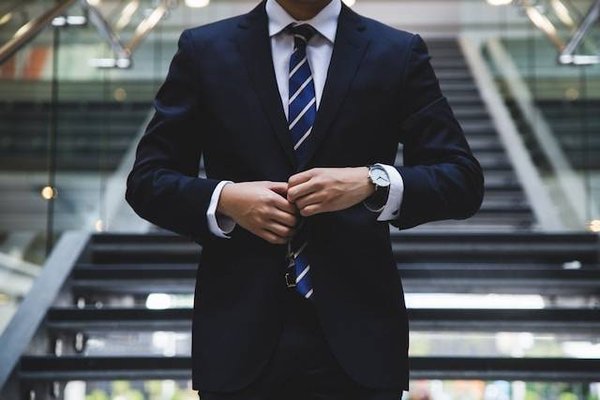Comprendre le salaire mensuel d'un agent immobilier